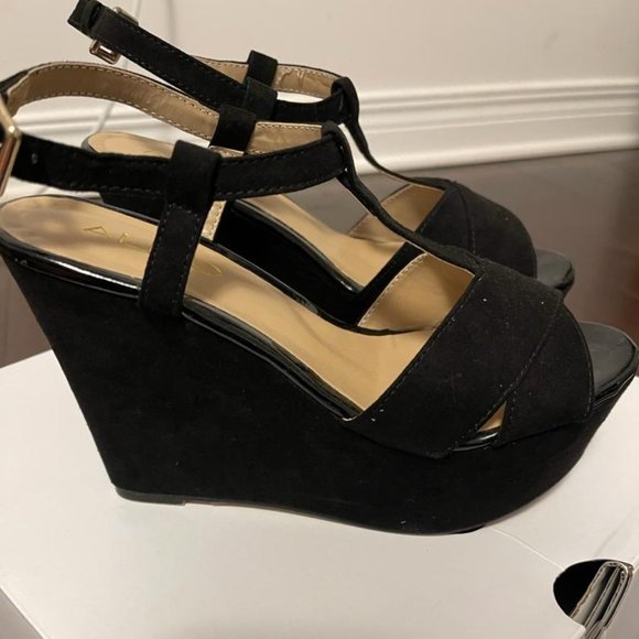 Aldo Wedge Sandals Black Suede - Picture 4 of 4